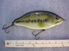 8" Large mouth bass glider