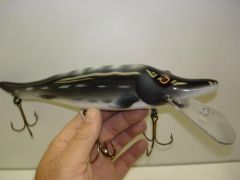 10" Sturgeon crank bait