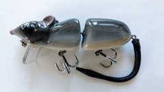 5 inch hand carved articulared waking topwater rat bait.